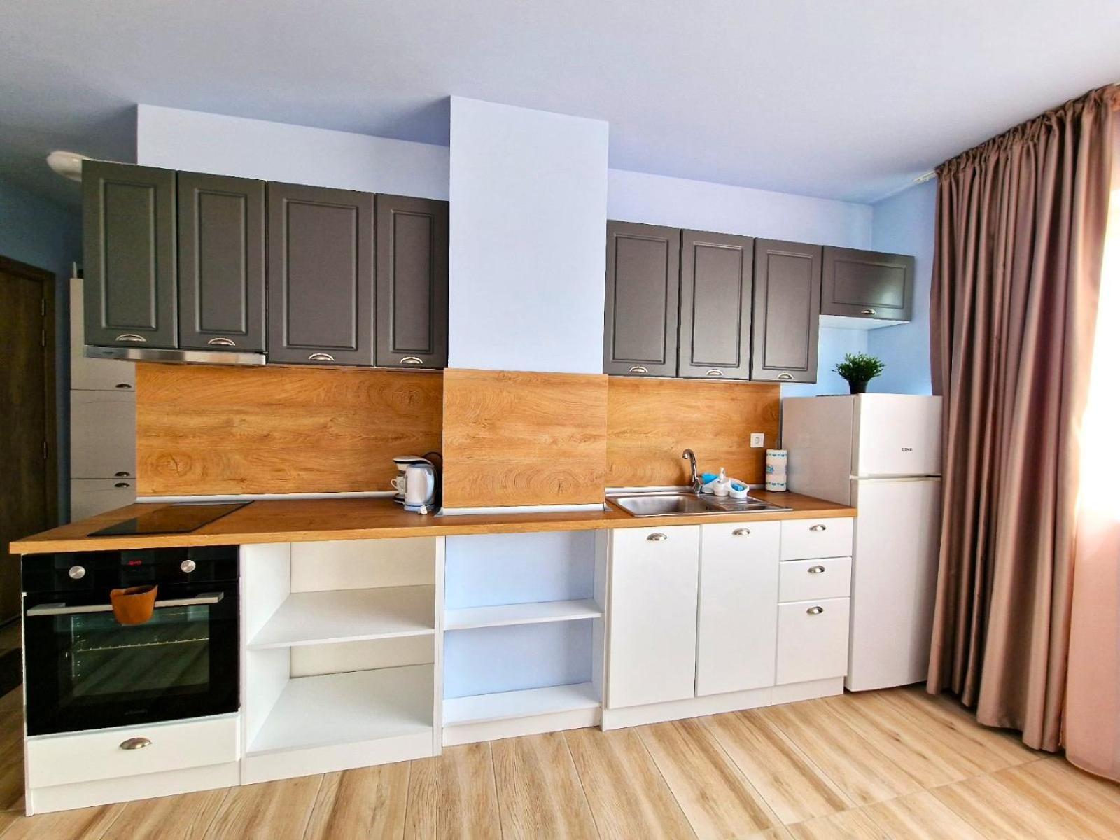 Академика Рент Студио 34 Varna Esterno foto